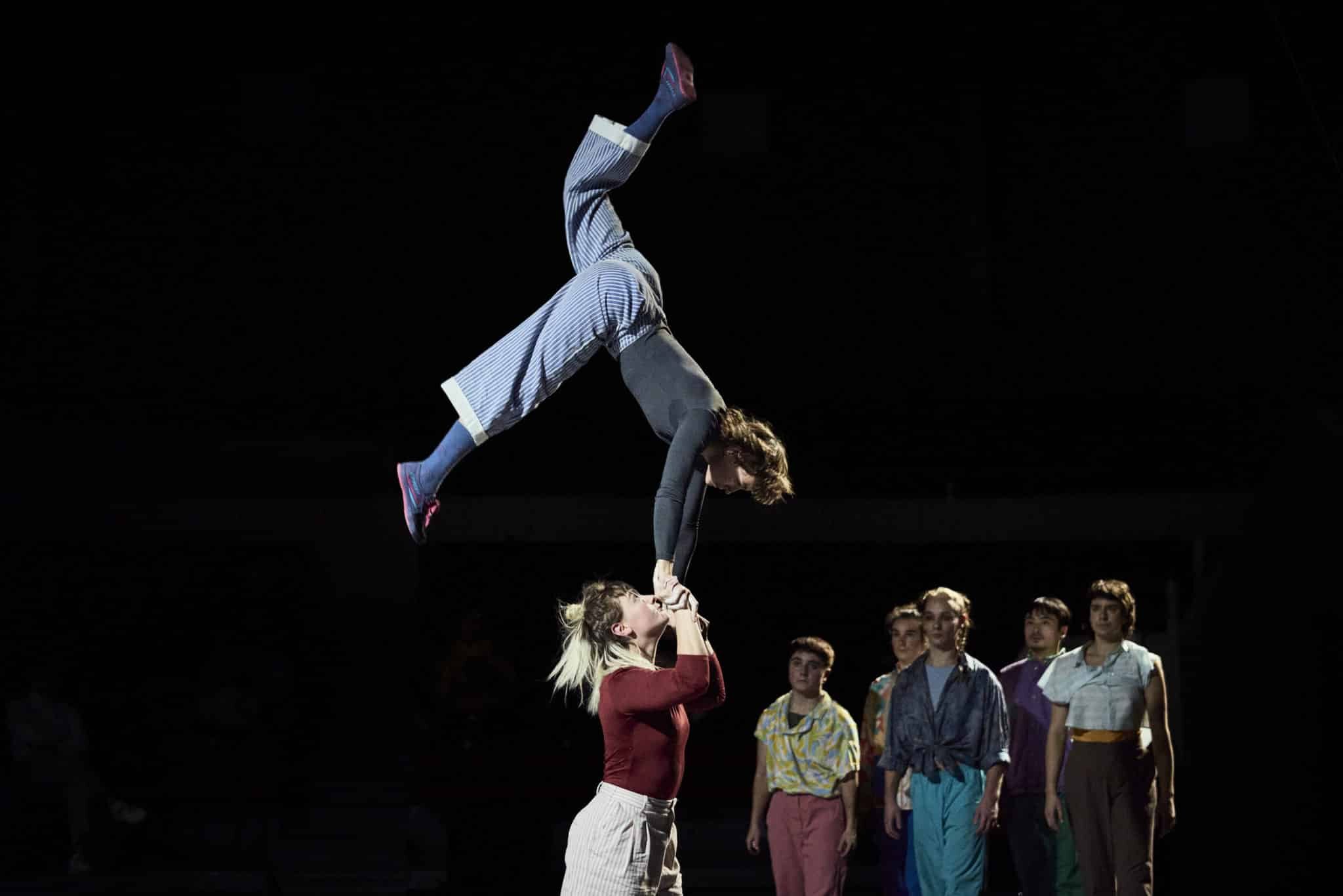 Performance du Spectacle de fin d’études de la 37e promotion du CNAC, mis en piste par Halory Goerger