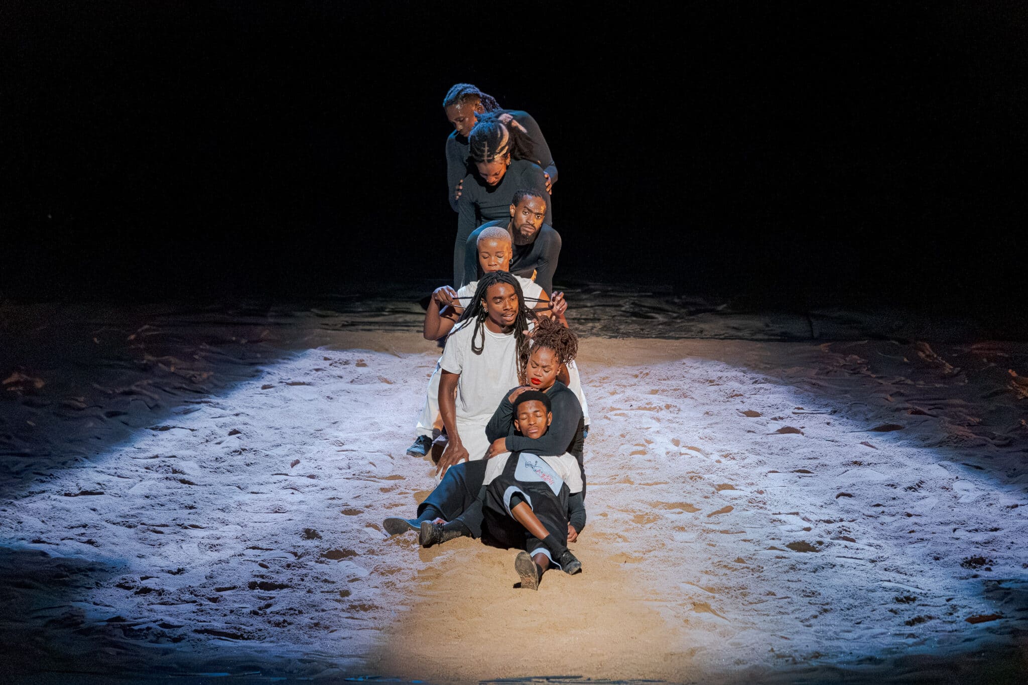 Groupe de danseurs de Tamujuntu